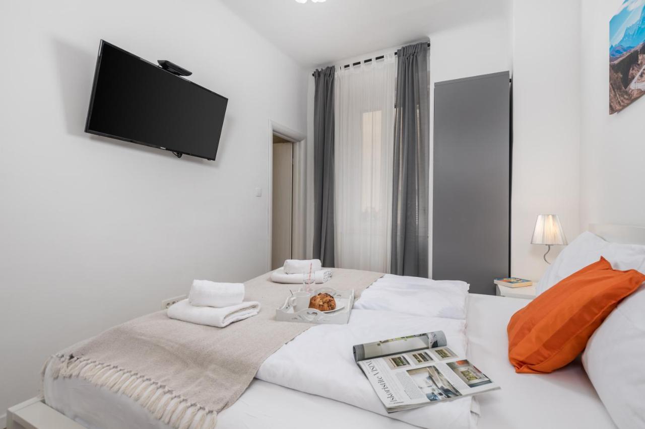 Delta Rooms Rijeka Exterior foto